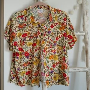 LuLaRoe Amy button up blouse